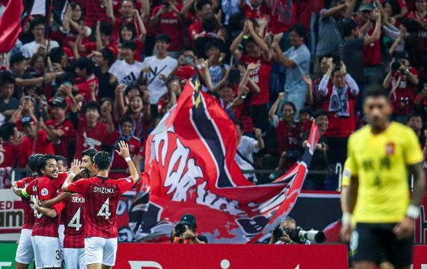 爱游戏官网网页版入口关于托特纳姆训练开放日，清晨外线爆发引欢呼，亚冠在即，控场能力受关注的信息